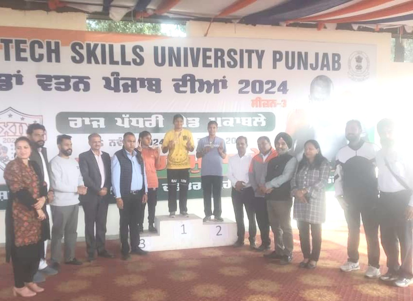 Exciting matches took place on the third day of the state-level boxing competitions.